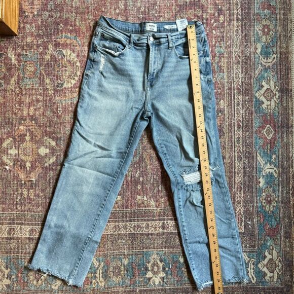 Kensie Vintage Luxe The Slim 10/30 Distressed Light Blue Women's Jeans - Picture 2 of 11